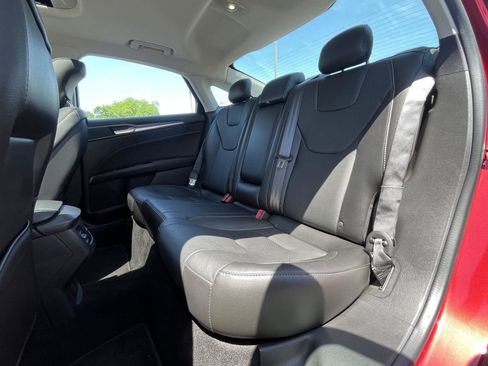 Used 2014 Ford Fusion Titanium FWD image 17