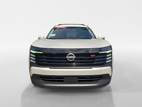 Certified 2025 Nissan Kicks SR w/ Illumination Package FWD image 9