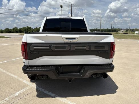 Used 2019 Ford F150 Raptor w/ Equipment Group 802A Luxury AWD/4WD image 4