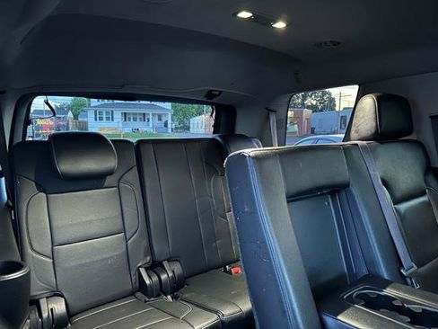 Used 2016 Chevrolet Tahoe LT RWD image 17