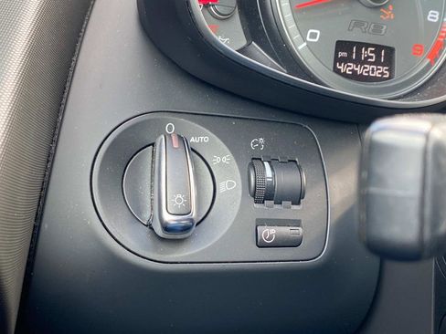 Used 2009 Audi R8 V8 image 24