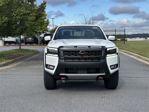 New 2026 Nissan Frontier PRO-4X w/ Pro-4x Convenience Package image 2