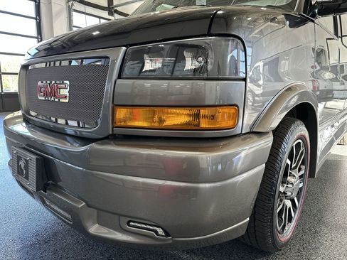 Used 2024 GMC Savana 2500 w/ Driver Convenience Package image 26
