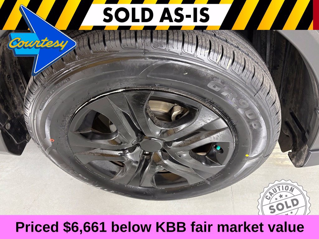 Used 2017 Toyota RAV4 LE w/ Carpet Mat Package FWD image 10
