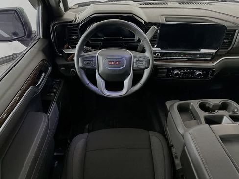 Used 2025 GMC Sierra 1500 Elevation AWD/4WD image 10