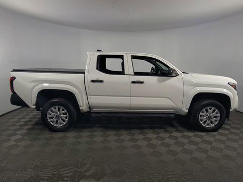 Used 2024 Toyota Tacoma SR image 10