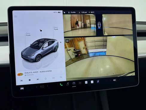Used 2024 Tesla Model Y Long Range AWD/4WD image 25