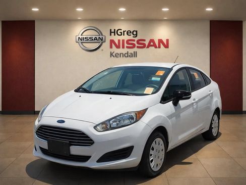 Used 2019 Ford Fiesta S FWD image 3