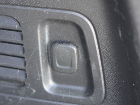 Used 2023 Buick Enclave Avenir w/ Avenir Technology Package image 49