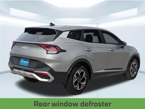 Used 2025 Kia Sportage LX FWD image 6