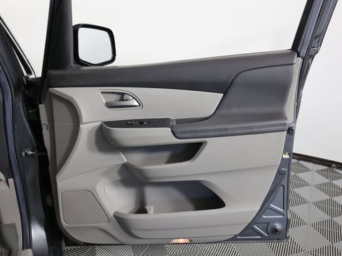 Used 2011 Honda Odyssey EX-L image 25