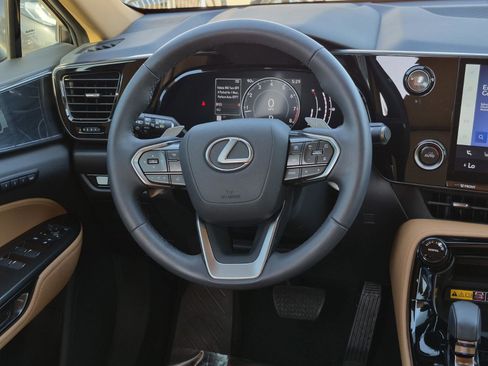 Used 2024 Lexus NX 250 FWD image 18