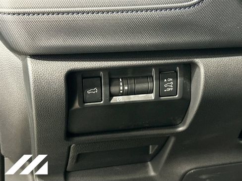 Used 2026 Subaru Forester Premium AWD/4WD image 10