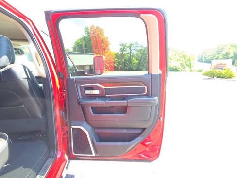 Used 2022 RAM 3500 Laramie AWD/4WD image 26