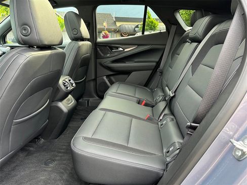 Used 2024 Chevrolet Blazer EV LT image 16