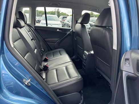 Used 2017 Volkswagen Tiguan S FWD image 26