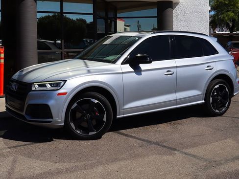 Used 2019 Audi SQ5 Premium Plus w/ Premium Plus Package image 3