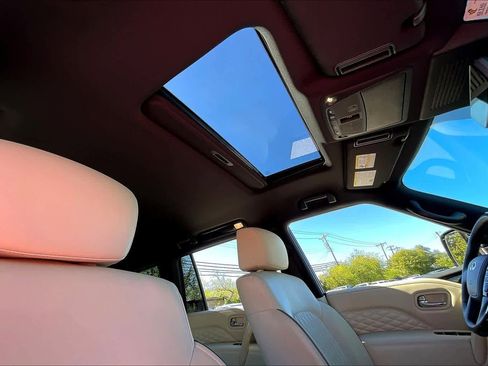 Used 2022 INFINITI QX80 Sensory w/ Cargo Package image 13