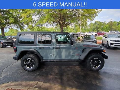Used 2024 Jeep Wrangler Unlimited Rubicon w/ Technology Group AWD/4WD image 6