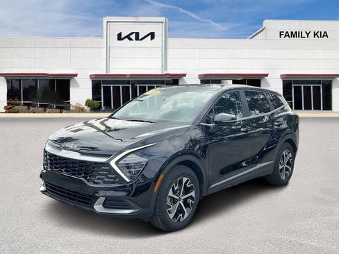 Certified 2025 Kia Sportage EX image 3