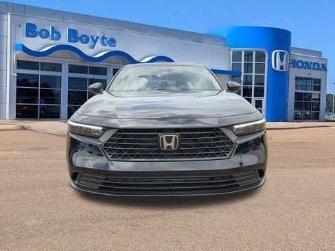Used 2023 Honda Accord LX image 2