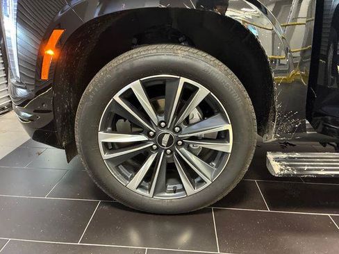 Certified 2025 Cadillac Escalade Sport AWD/4WD image 64