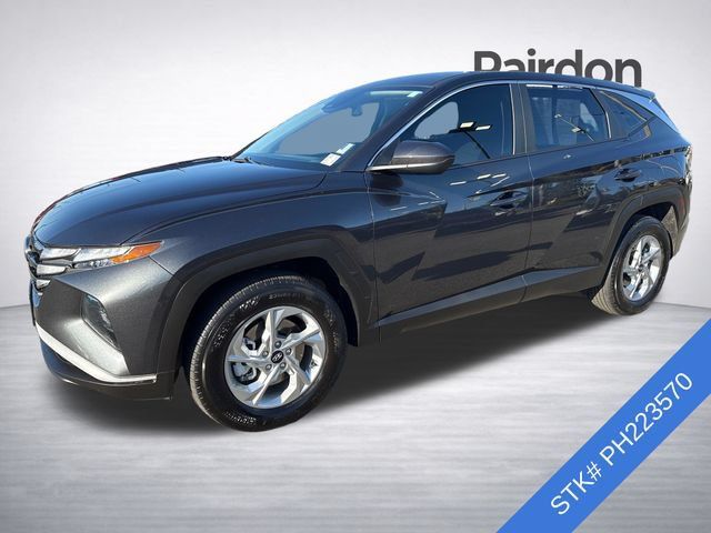 Used 2023 Hyundai Tucson SE AWD/4WD image 3