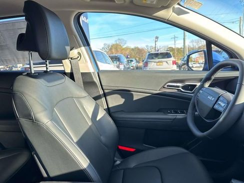 New 2026 Kia Sportage EX w/ EX Panorama Roof Package FWD image 15
