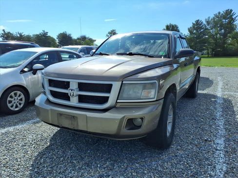 Used 2009 Dodge Dakota Big Horn RWD image 3