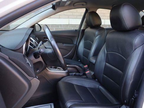 Used 2015 Chevrolet Cruze LT FWD image 18