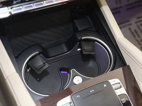 Used 2022 Mercedes-Benz Maybach GLS 600 4MATIC image 46