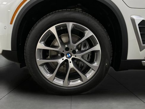 New 2026 BMW X5 xDrive50e image 14