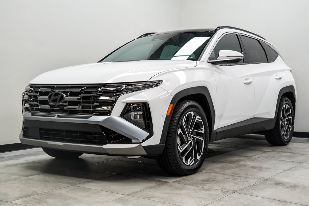 Used 2025 Hyundai Tucson Limited FWD image 8