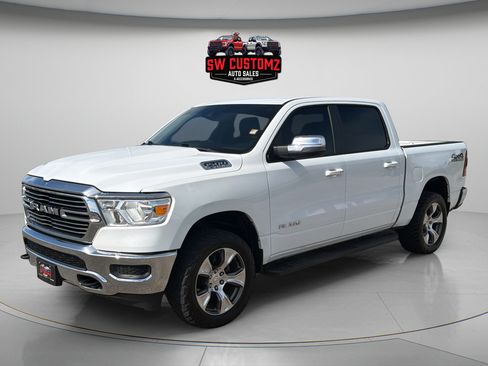 Used 2023 RAM 1500 Laramie w/ Off Road Group AWD/4WD image 3