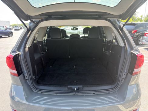 Used 2019 Dodge Journey Crossroad FWD image 25