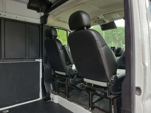 Used 2023 RAM ProMaster 2500 FWD image 8