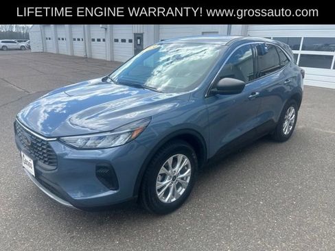 Used 2024 Ford Escape Active AWD/4WD image 4
