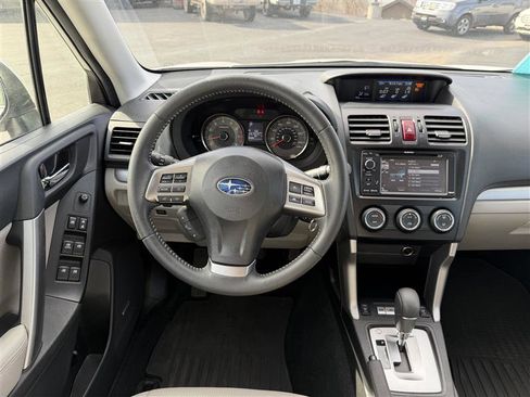 Used 2015 Subaru Forester 2.5i Limited image 8