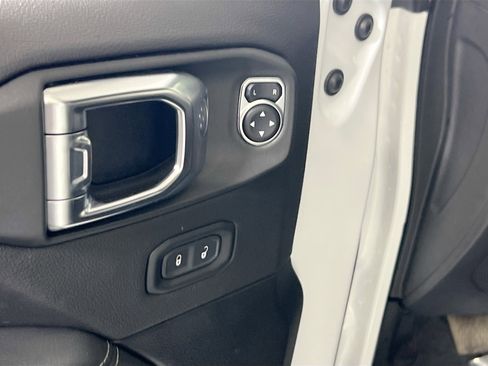 Used 2023 Jeep Wrangler Sahara w/ Cold Weather Group image 18