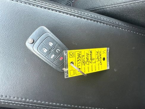 Used 2017 Chevrolet Equinox LT w/ Convenience Package FWD image 12