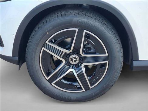 Used 2026 Mercedes-Benz GLC 300 image 17