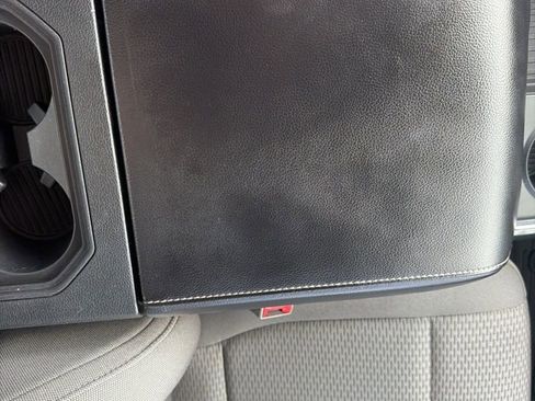 Used 2018 Ford F250 XLT w/ XLT Premium Package image 45