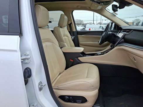 Used 2021 Jeep Grand Cherokee L Limited image 35