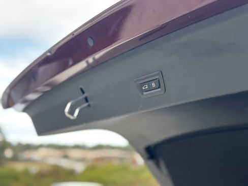 Used 2025 BMW X4 xDrive30i image 7