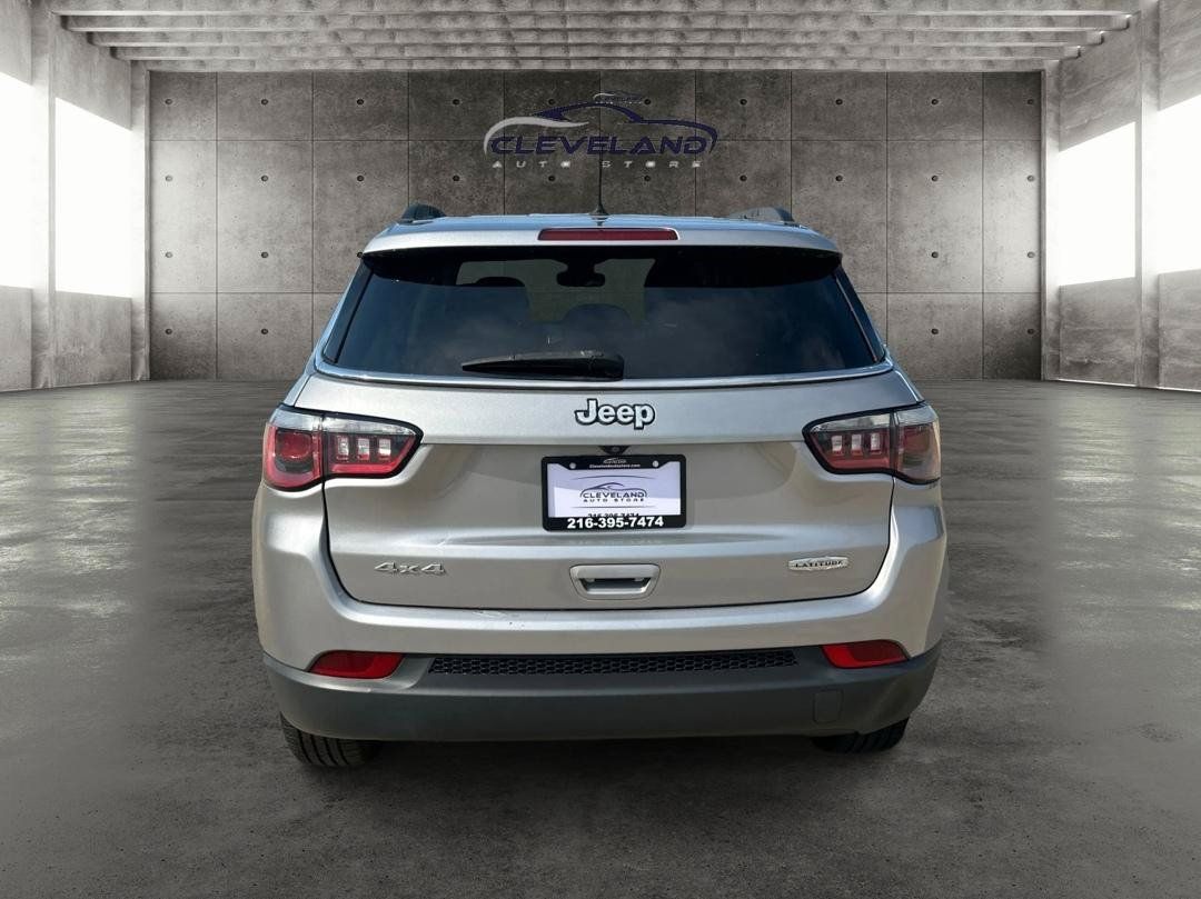 Used 2018 Jeep Compass Latitude AWD/4WD image 4