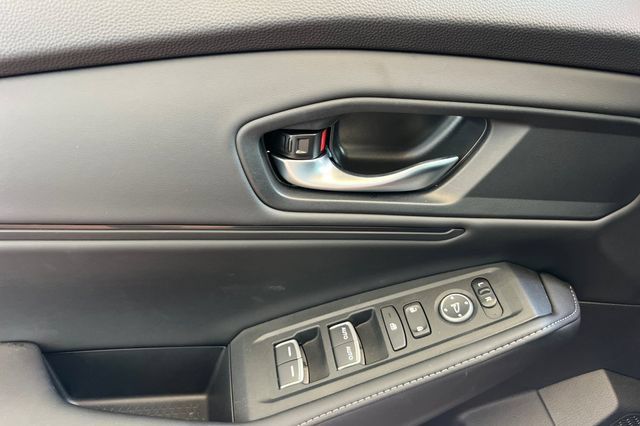 Used 2025 Honda Accord Sport image 11