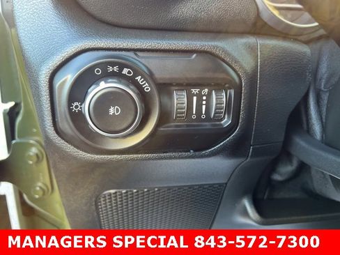 Used 2021 Jeep Wrangler Unlimited Sahara image 20
