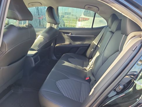 Used 2023 Toyota Camry SE FWD image 16