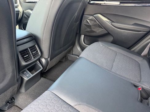 Used 2025 Kia Seltos S image 14