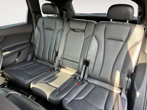 Used 2019 Audi Q7 3.0T Prestige AWD/4WD image 13